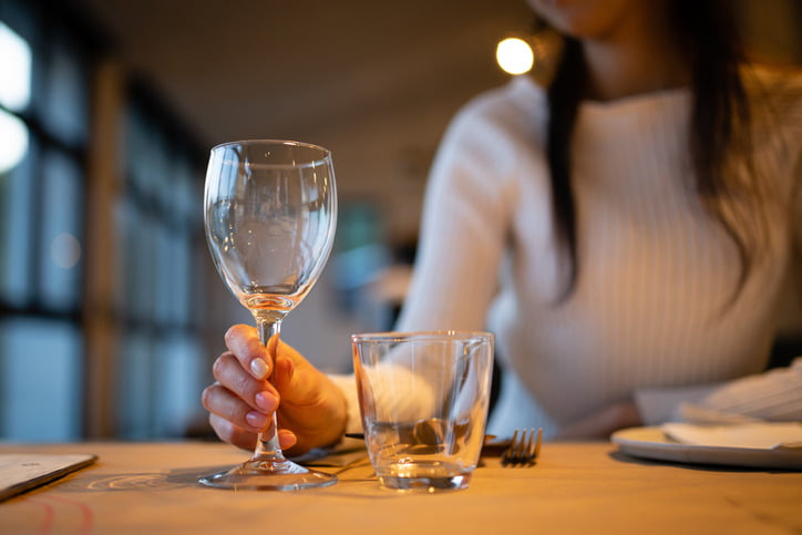 치아 다 썩는다…치과의사들이 뽑은 최악의 술은 [건강!톡]