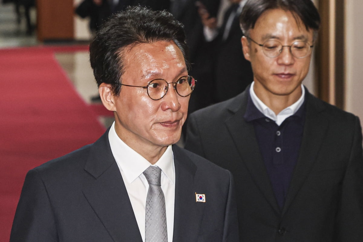 [포토] 국무회의 참석하는 김민석 총리