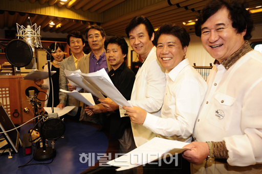 [라디오스타]한번 들으면 중독…한국정치 뒷얘기 TV보다 생생