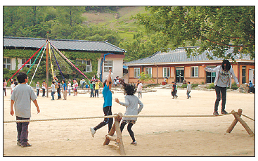 <비전코리아>한국전통문화체험학교, 전통문화 교육 산실…어우러짐을 배운다