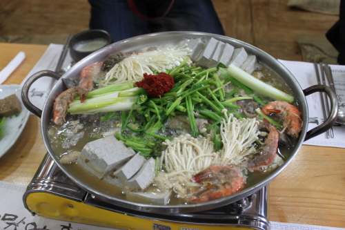 호남의 대표 청정지역…흑두부·흑염소 불고기…‘블랙푸드’의 메카