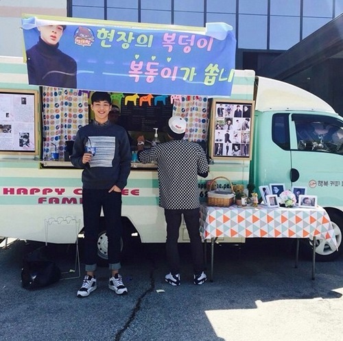 ‘앵그리맘’ 지수, 촬영장에 커피차 깜짝 선물 “복동이가 쏩니다”