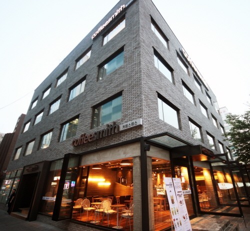 커피스미스, 강남 테헤란로 본사 건물에 커피스미스 본사점 오픈