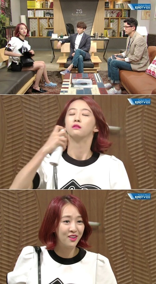 [드라마채널] 별난며느리 다솜, 이별 후 후유증 헤어스프레이 얼굴에 칙~