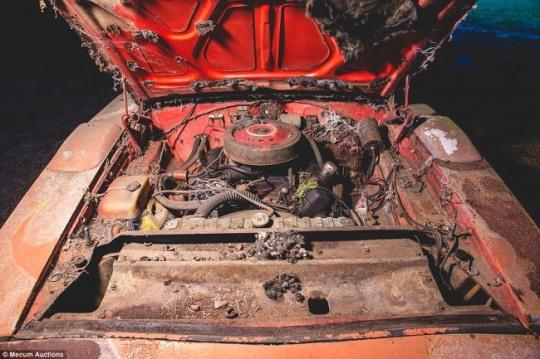‘헛간’에 방치된 녹슨 車 1억 낙찰…46년전 생산된 ‘골동품’
