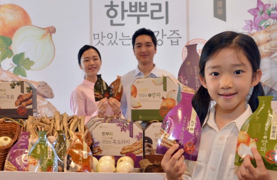 온가족이 한뿌리 맛있는 건강즙 드세요~
