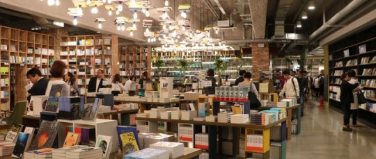 출판사 10곳 중 9곳 영업흑자…웃을 수 없는 이유