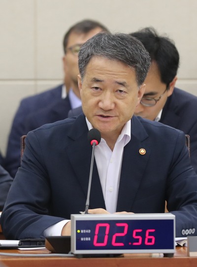 박능후 복지 “궐련형 전자담배, 과세 등 규제 강화”