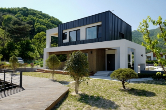 이아, 오봉산 중심으로 디자인된 ‘S HOUSE’로 주목