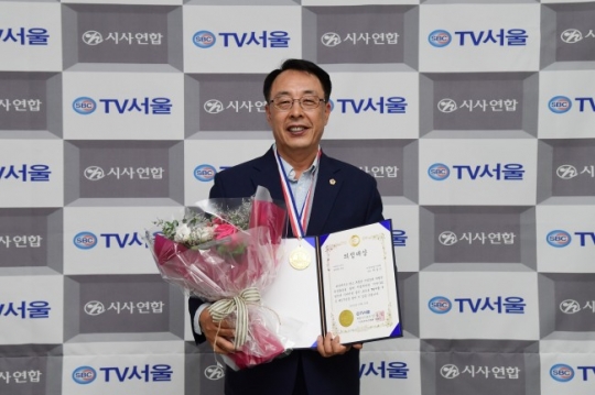 최웅식 시의원, 광역의원 부문 ‘의정대상’ 수상