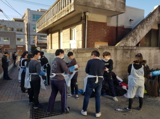 강원대학교 생활협동조합, ‘2018 사랑의 연탄나눔 봉사’ 실시
