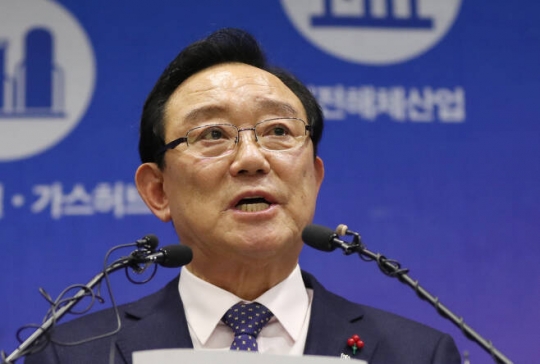 검찰, 하명수사 의혹 송철호 측 선대본부장 구속영장