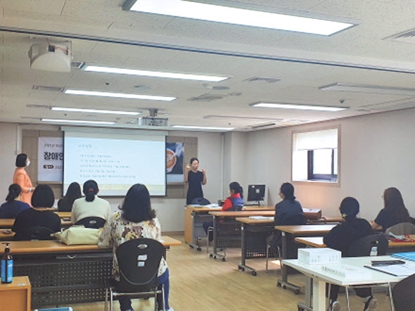 “취업희망 女장애인 오세요”...市장애여성인력개발센터, 특화교육 운영