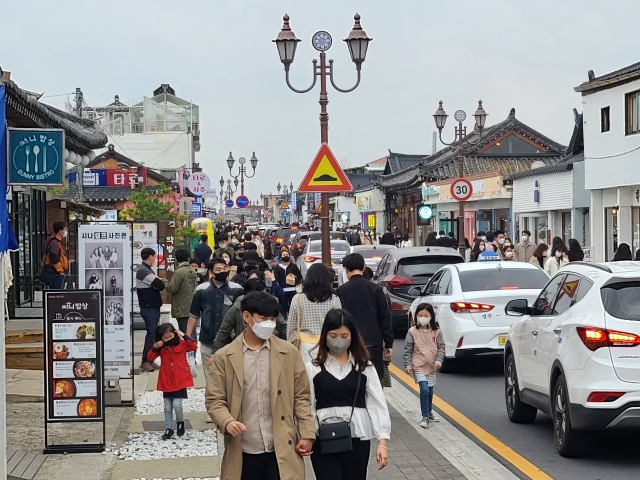 황리단길, 청주수암골 MZ세대 감성형 경쟁력 있다