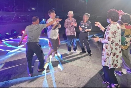 이준석, 진도서 ‘무조건’ ‘네 박자’ 열창…“노래로 갚겠다, 잊지 않겠다”