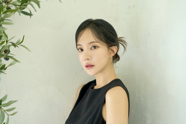 가수 김나희, 사랑의열매 홍보대사..채시라·이연복 계보 잇는다