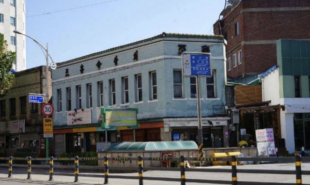 존재 자체가 역사…해방 후 지은 인천 ‘조흥상회’ 문화유산 등록 예고