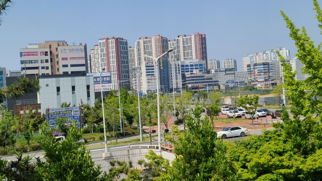 부산 명지지구 주민들, 생활밀착형 대형 마트 없어 생활 불편 호소