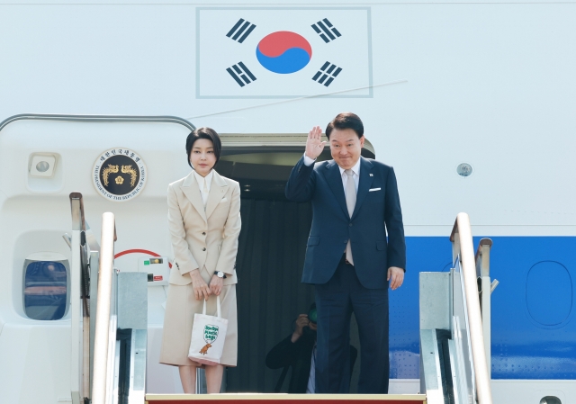 [속보] 권익위 ‘김건희 명품백’ 신고 종결…“대통령 배우자 제재 규정 없어”