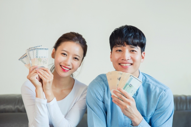 “추석 때 용돈 건넸다면 ‘차용증’ 써야” 소액 현금도 세금 문제 생긴다[머니페스타]