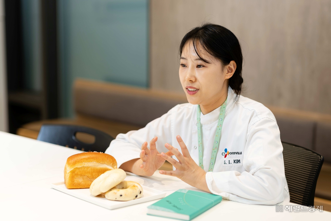 “런베뮤보다 맛있대요”…뚜레쥬르 ‘히트제조기’ 손맛의 비밀은? [인터뷰]