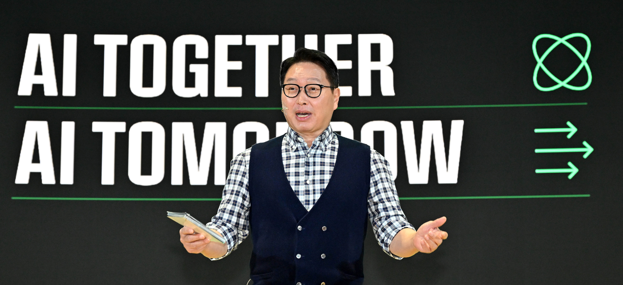 최태원 “젠슨 황 만나기 두렵다” 했는데…8개월만에 또 만날까 ‘촉각’[비즈360]