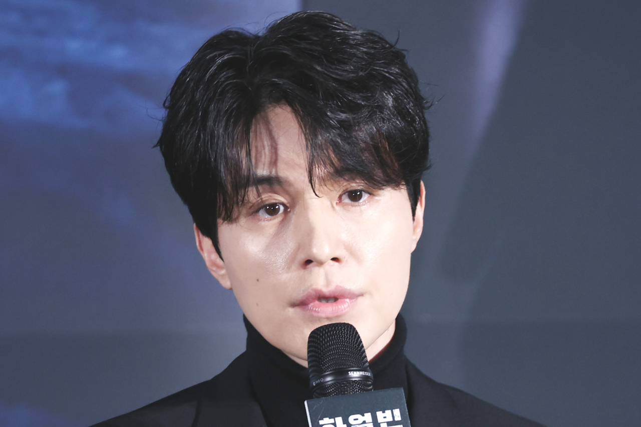 “이름 같아 X팔려” JK김동욱, 배우 이동욱 맹비난…왜?