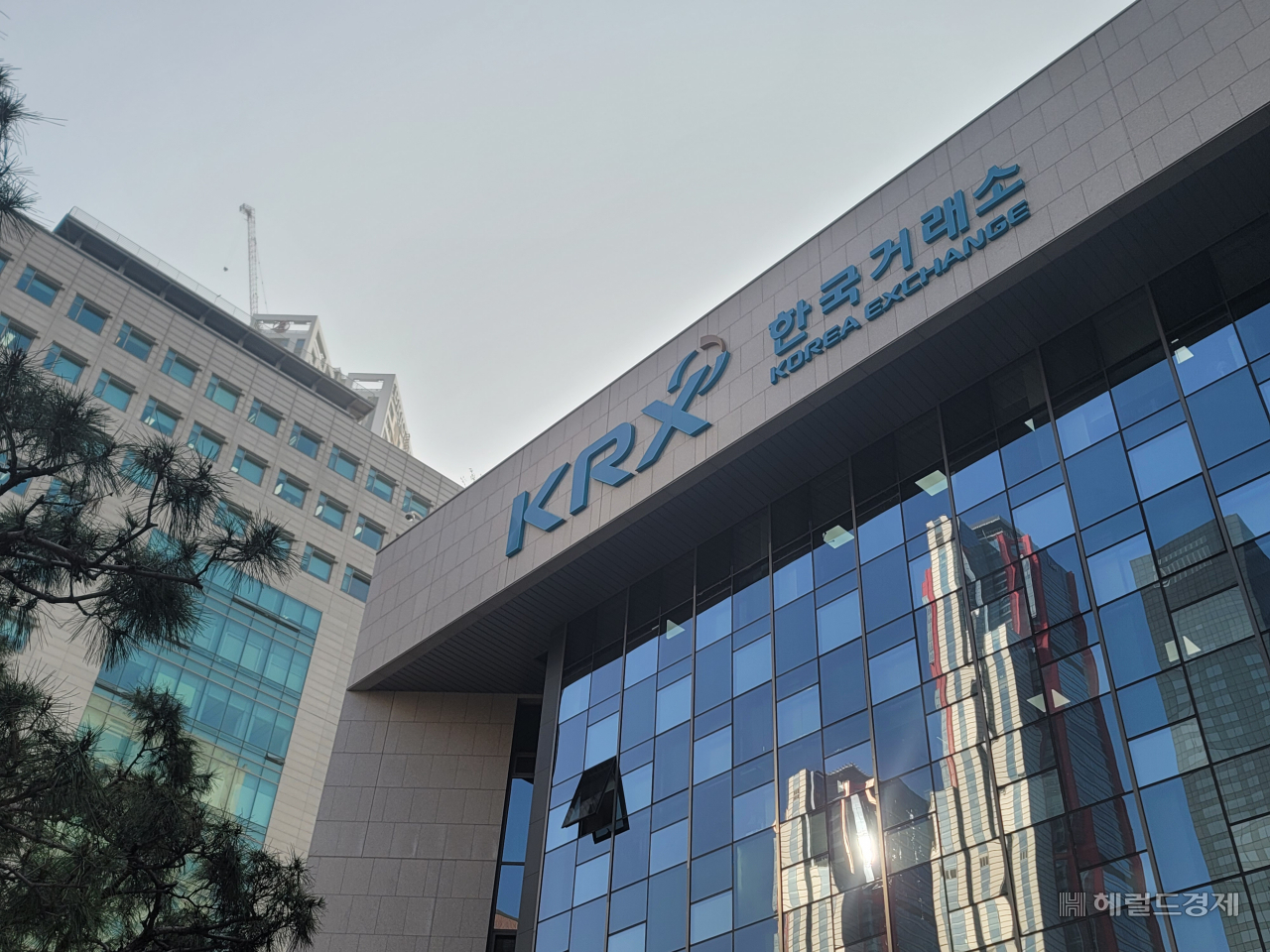 삼양컴텍·뉴엔AI·도우인시스 코스닥 상장 예비심사 통과 [투자360]
