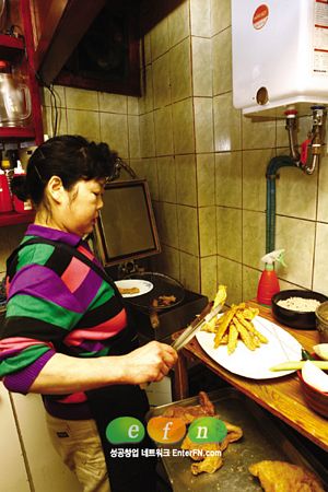 메뉴 종류와 분량에 따라 골라먹는 ‘정통수제치킨’