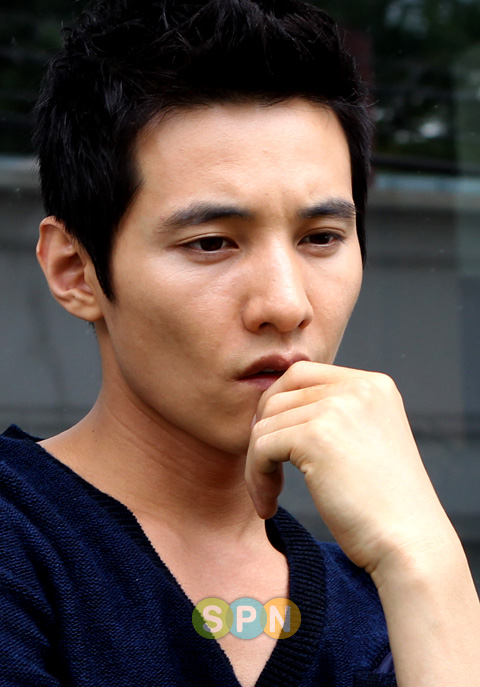 [포토]원빈 `우수에 찬 눈빛`