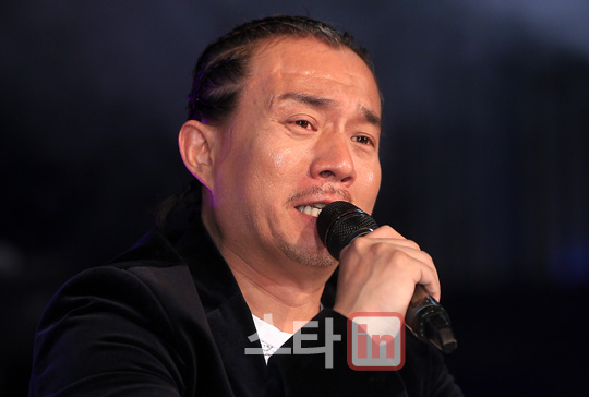 `쿨` 김성수, 前여친 폭행 혐의 기소유예 처분