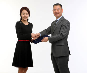 뽕뜨락쌀피자 이태경과 전속모델 계약 체결
