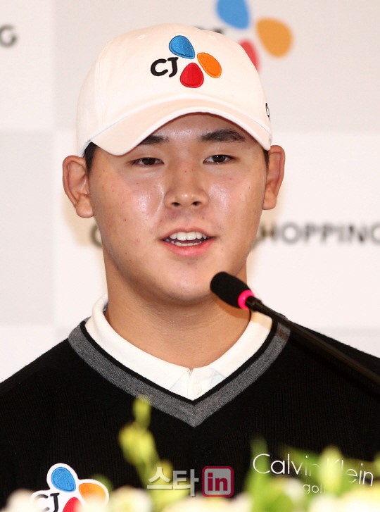 [포토]김시우 프로, CJ와 후원계약 