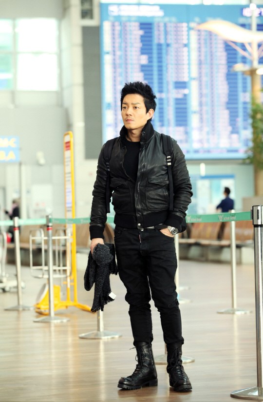 [포토]공항에 나타난 스파이 아이리스2 이범수 공항 패션