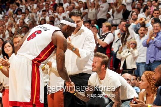 베컴, MLS 구단 창단 위해 NBA스타 제임스와 손잡나?