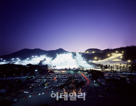 지산리조트, 29일 스키장 개장...당일 50% 할인해