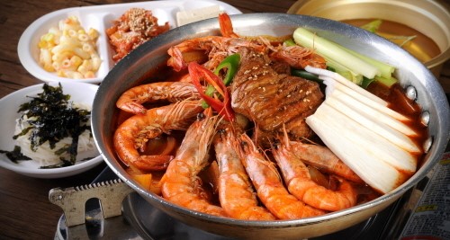 잃어버린 입맛, 얼큰한 매운갈비찜으로 찾으세요