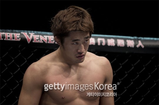 김동현, 우들리에 허무한 1라운드 TKO패 아쉬움