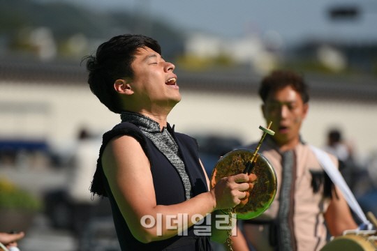 [포토]연희컴퍼니 유희, 다함께 놀자! 유희노리공연