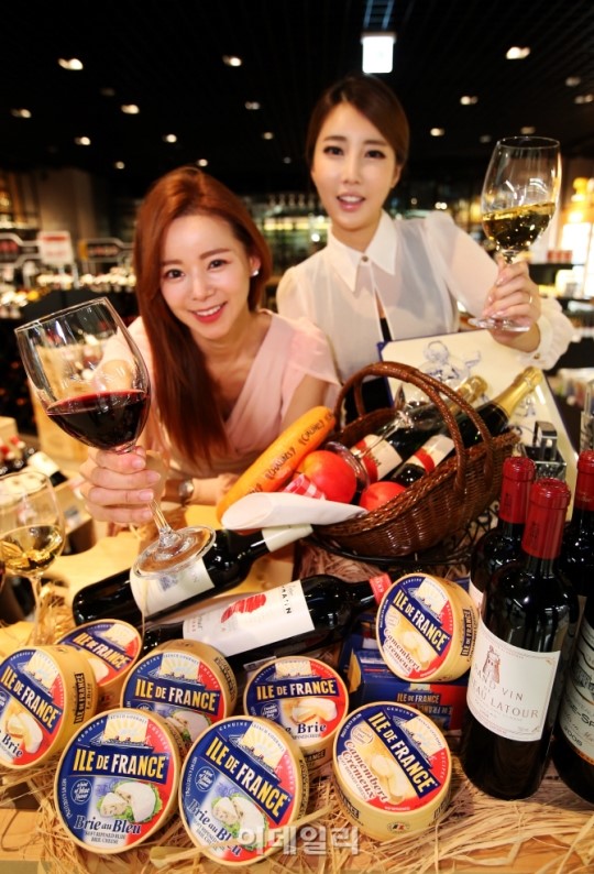 [포토]롯데마트 와인&치즈 매장 월드타워점 오픈