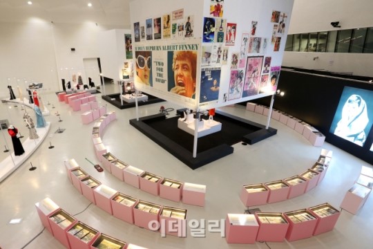 [포토]개막 이틀 앞둔 오드리헵번, 뷰티 비욘드 뷰티 전시회