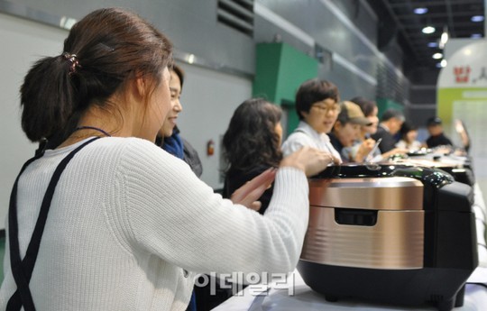 [포토]리홈쿠첸, 2015 국제외식산업식자재박람회 밥솥 지원-34
