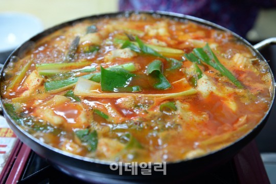 [여행+] 쏘가리홍화매운탕 맛보러 갑니다
