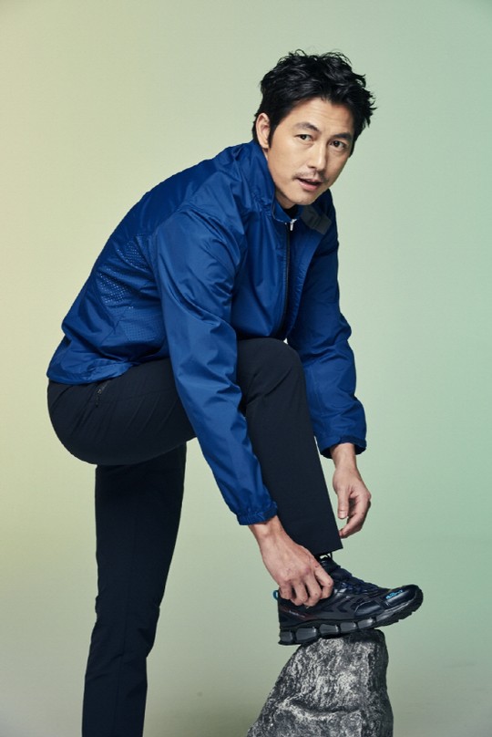[진화하는 아웃도어]레드페이스, 생체역학 기술 적용한 워킹화