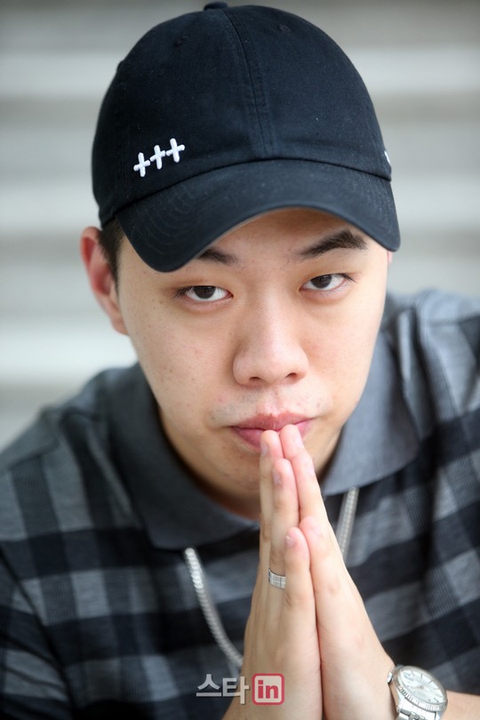 [포토]이데일리와 인터뷰하는 비와이