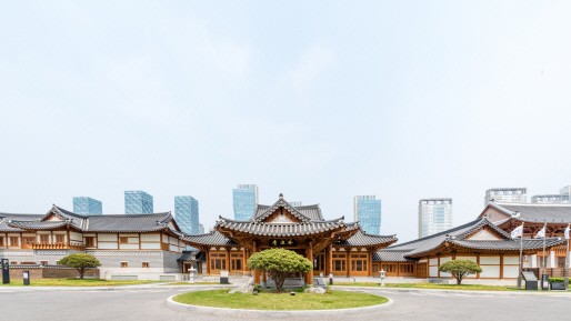 송도 한옥과 양옥의 조화.. 올해 한옥상 사진 청소년 금상 선정