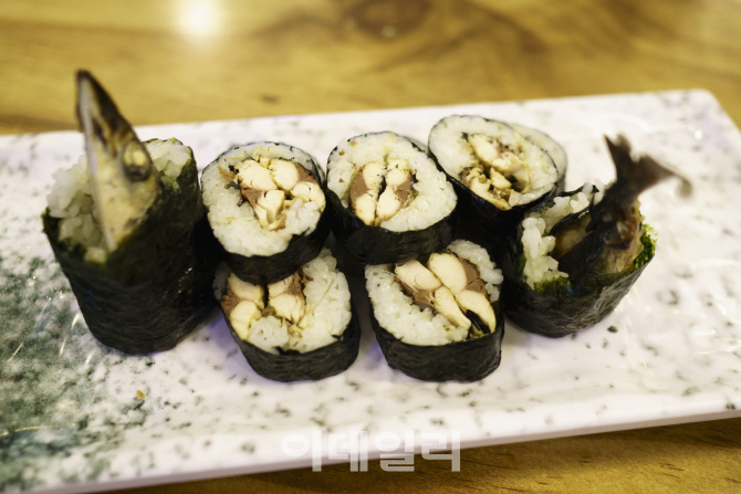 [여행] 꽈배기·공갈빵·빼떼기…여행의 주연급 주전부리