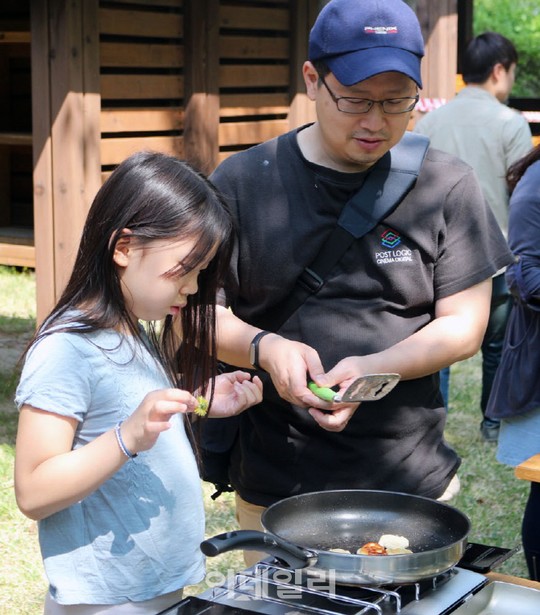 황금연휴는 숲에서 가족과 함께 힐링하세요