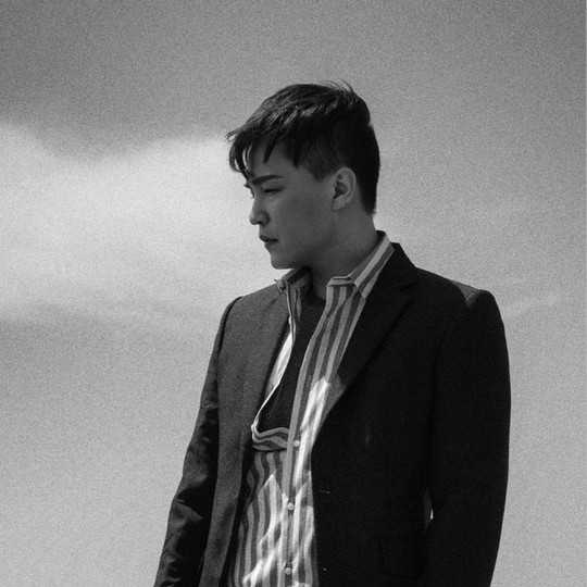 9년 만의 솔로 컴백 이수 거절 아프지만 계속 노력할 것
