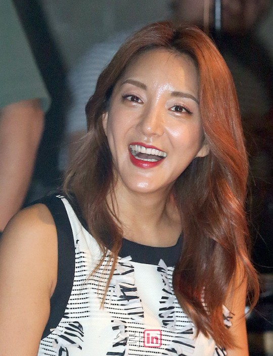 [포토]밝게 웃는 가수 바다
